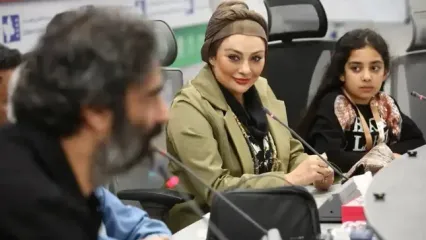یکتا ناصر از حرف‌های دخترش خجالت کشید؛ منوچهر هادی ذوق‌زده شد!